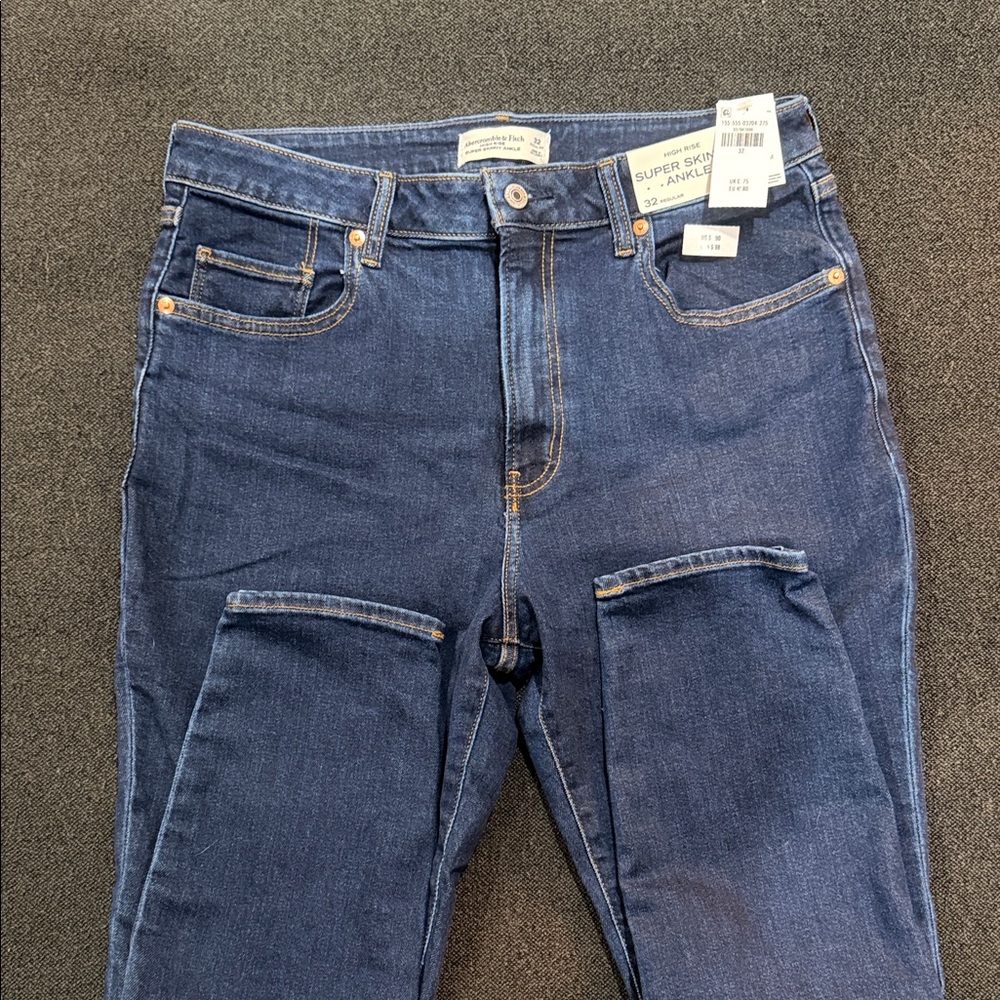 Women's Blue Jeans